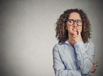 10 situações que apenas uma pessoa ansiosa consegue entender
