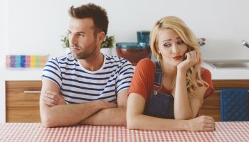 7 coisas sobre namorar que todo mundo odeia