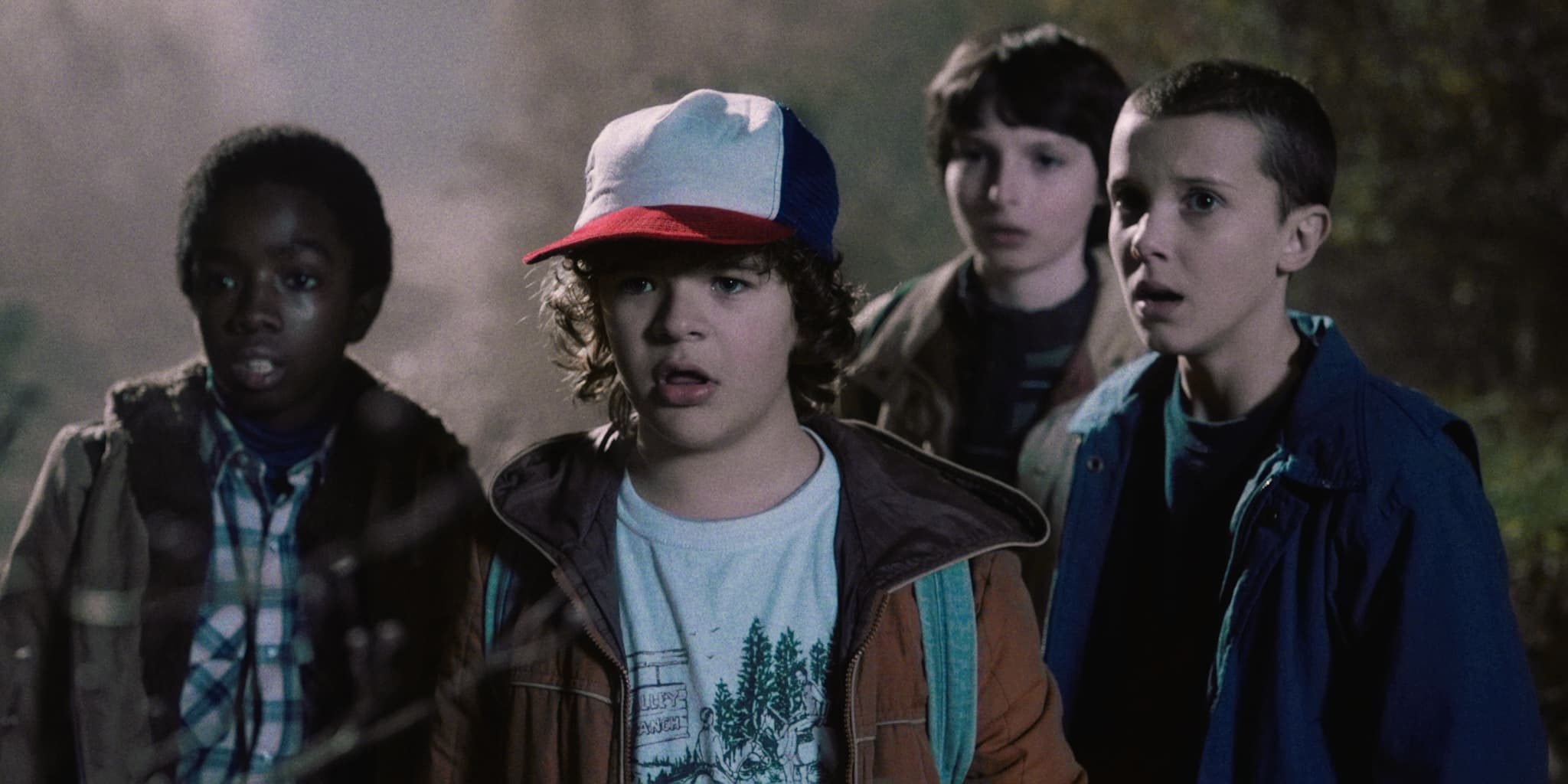 Elenco de Stranger Things aparecem completamente diferentes em programa de TV