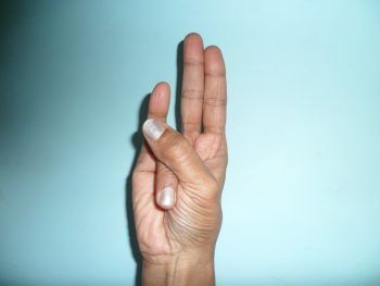 O que acontece se você manter seu dedo nessa posição durante alguns instantes?
