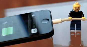 Conheça um truque incrível para carregar o iPhone em 5 minutos
