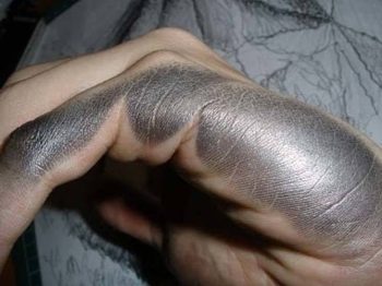 14 coisas que irritam os canhotos ao longo da vida