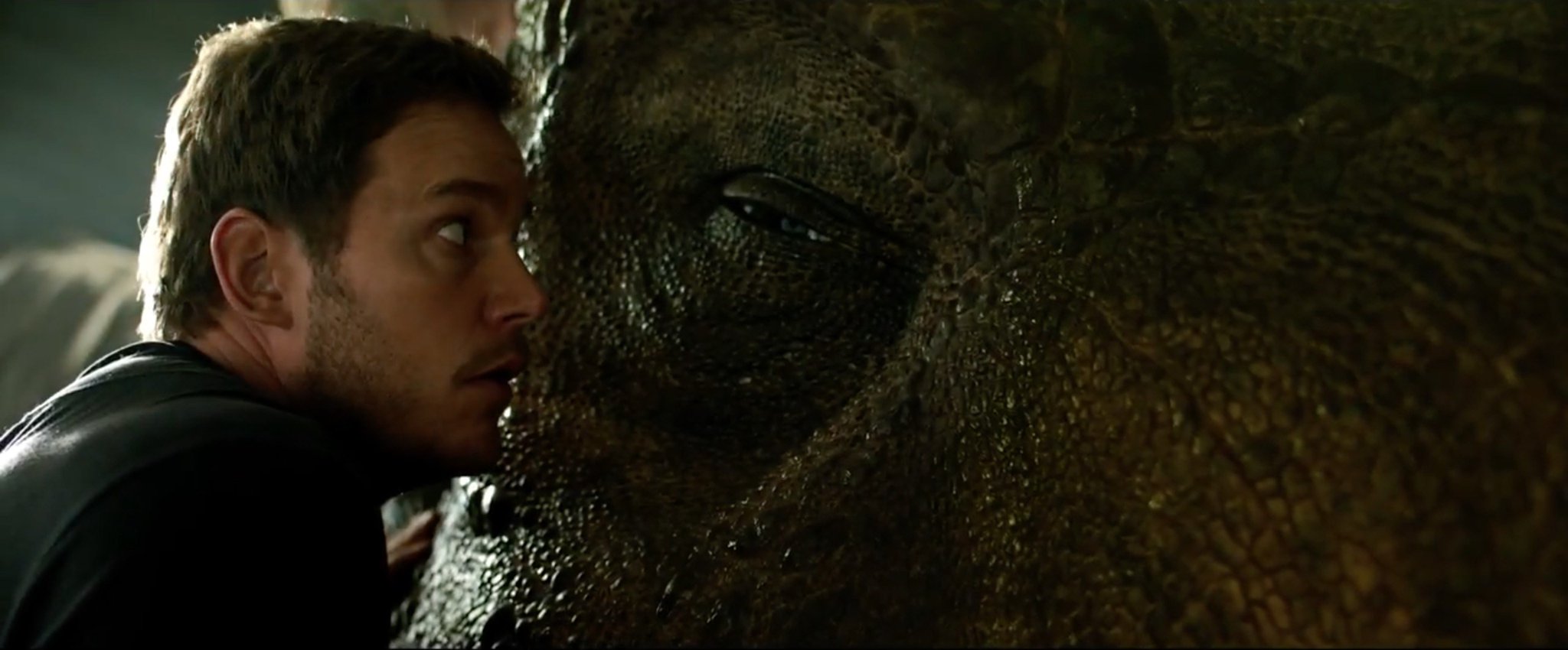 Jurassic World: Reino Ameaçado ganha seu primeiro trailer completo