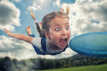 Pai resolveu fazer imagens manipuladas de seus 4 filhos e acabou criando essas fotos hilárias