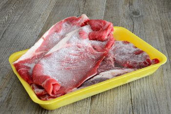 Você provavelmente descongelou sua comida de forma errada a vida toda