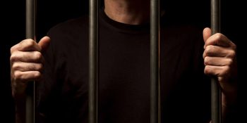 7 teorias sobre como um criminoso é ‘criado’