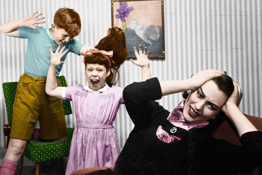 7 situações hilárias que todo mundo que tem um irmão já enfrentou