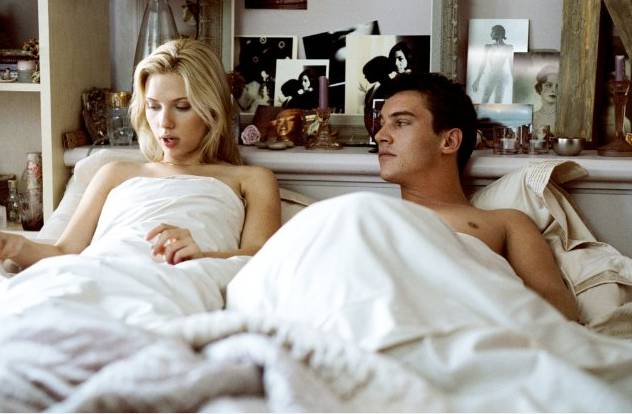 Hollywood Turned Bed-Sharing Into A Symbol Of A Healthy Relationship, But Sleep Experts Say That Script Can Backfire