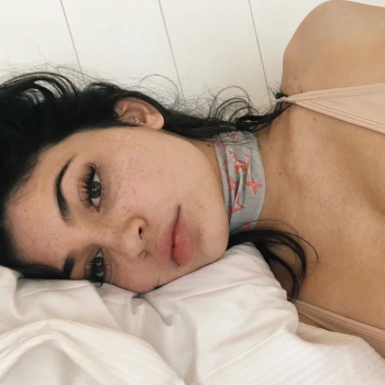 Como 25 musas do Instagram parecem sem maquiagem