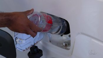 Afinal, podemos abastecer nosso carro com álcool de farmácia/supermercado?