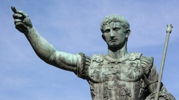 7 reis e rainhas mais cruéis de toda a história
