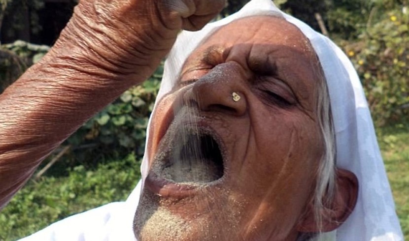 7 vícios mais bizarros que existem