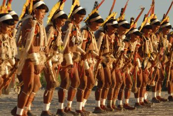 7 rituais mais insanos de índios brasileiros