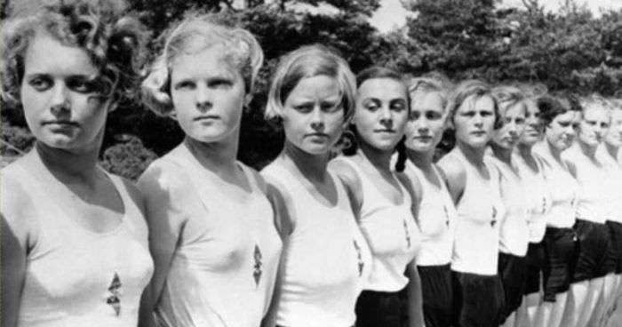 A comovente história da mulher que foi obrigada a dar seu filho para Hitler