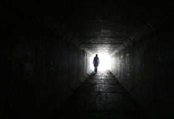 7 rituais e crenças de morte mais estranhos registrados pela ciência
