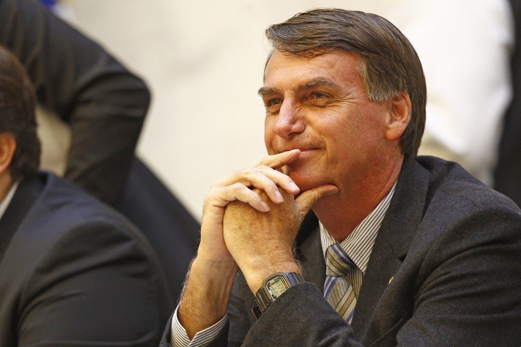 Aplicativo aparentemente roubava dados de eleitores do Bolsonaro