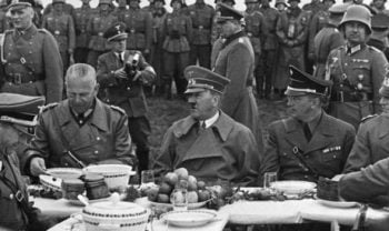 Conheça a história da mulher que provava a comida de Hitler