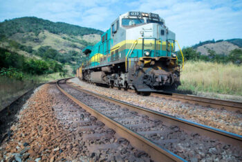 7 pessoas que sobreviveram depois de serem atingidas por um trem