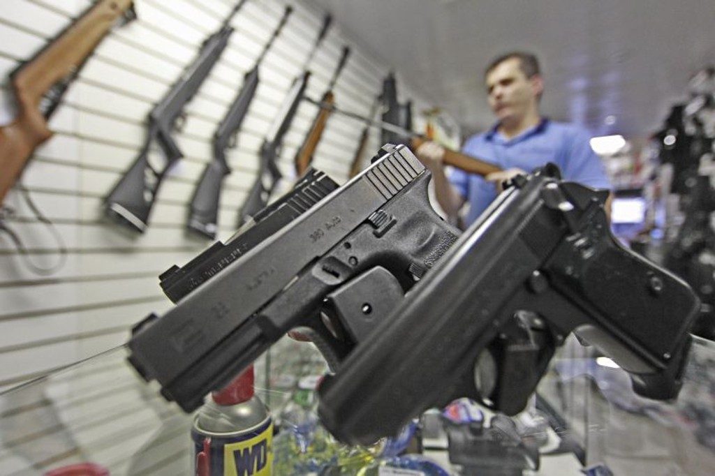QUANTO CUSTA, NO MÍNIMO, TER UMA ARMA EM CASA? QUANTO CUSTA, NO MÍNIMO, TER UMA ARMA EM CASA?
