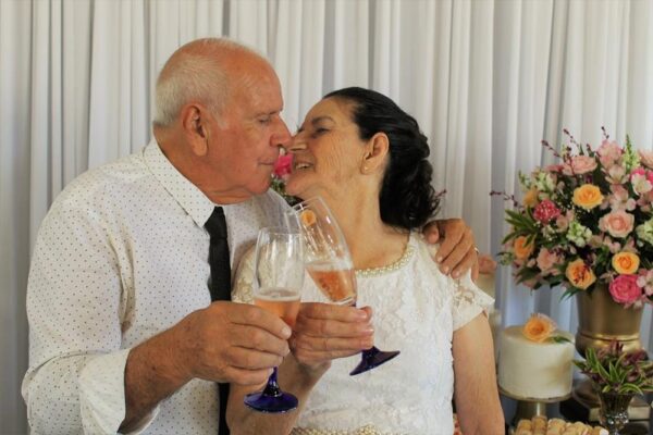 0 14 Idosos se conheceram em aplicativo e provam que amor não tem idade 0 14