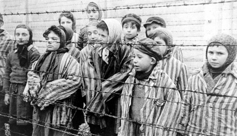 Livro de Hitler mostra os planos de um holocausto que aconteceria na América