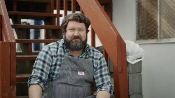 Entenda porque esse homem viaja todos os dias 1944 km para trabalhar como barista