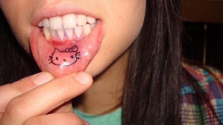 7 lugares do corpo que você definitivamente não deveria tatuar