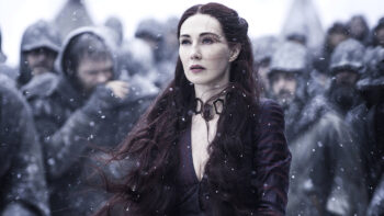 Onde está a Melisandre e por que ela precisa voltar?