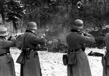10 fotos trágicas que mostram o esquecido massacre na Polônia feito pelos nazistas
