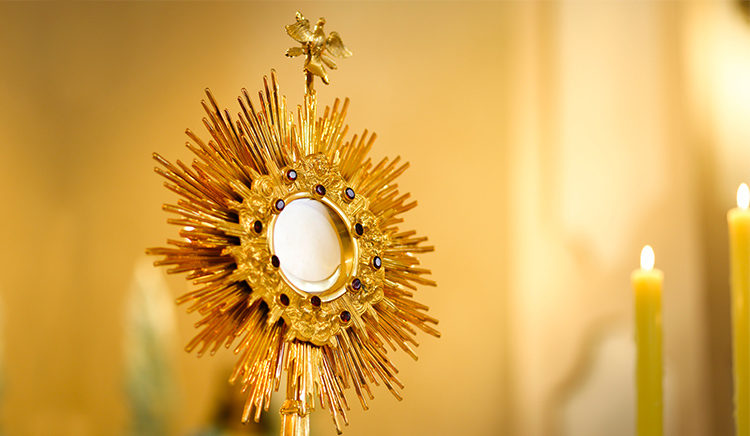 O que é comemorado no feriado de Corpus Christi?