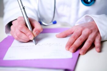 7 coisas insanas que os médicos indicam no lugar de medicações