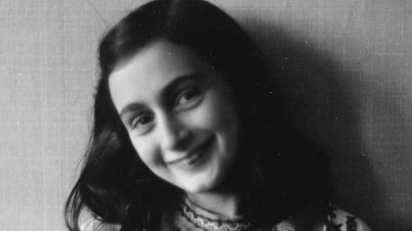 O que existe na versão sem censura do Diário de Anne Frank?