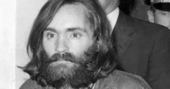 7 imagens que mostram os serial killers da Netflix na vida real