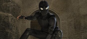 Sony entra na zoeira e libera trailer do Macaco Noturno