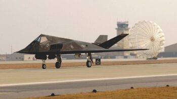 Esses são os projetos mais secretos de aviões espiões da Área 51