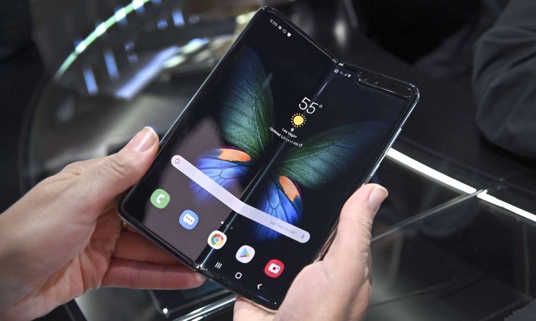 Conheça o celular da Samsung que custa R$ 12.999 no Brasil