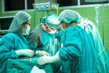 Novo aparelho consegue manter um coração batendo perfeitamente 24 horas fora do corpo