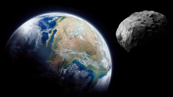 Asteroide que vai passar pela Terra parece estar usando máscara