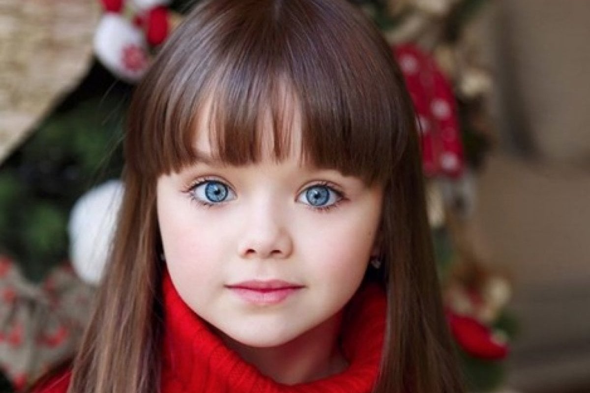 Veja como está a menina considerada "mais linda do mundo"