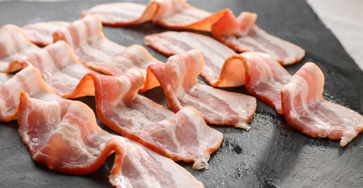 Startup cria bacon em laboratório