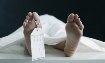 Menina dada como morta “ressuscita” em seu velório