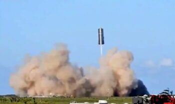 Veja a SpaceX lançar um protótipo de sua nave em larga escala para os céus
