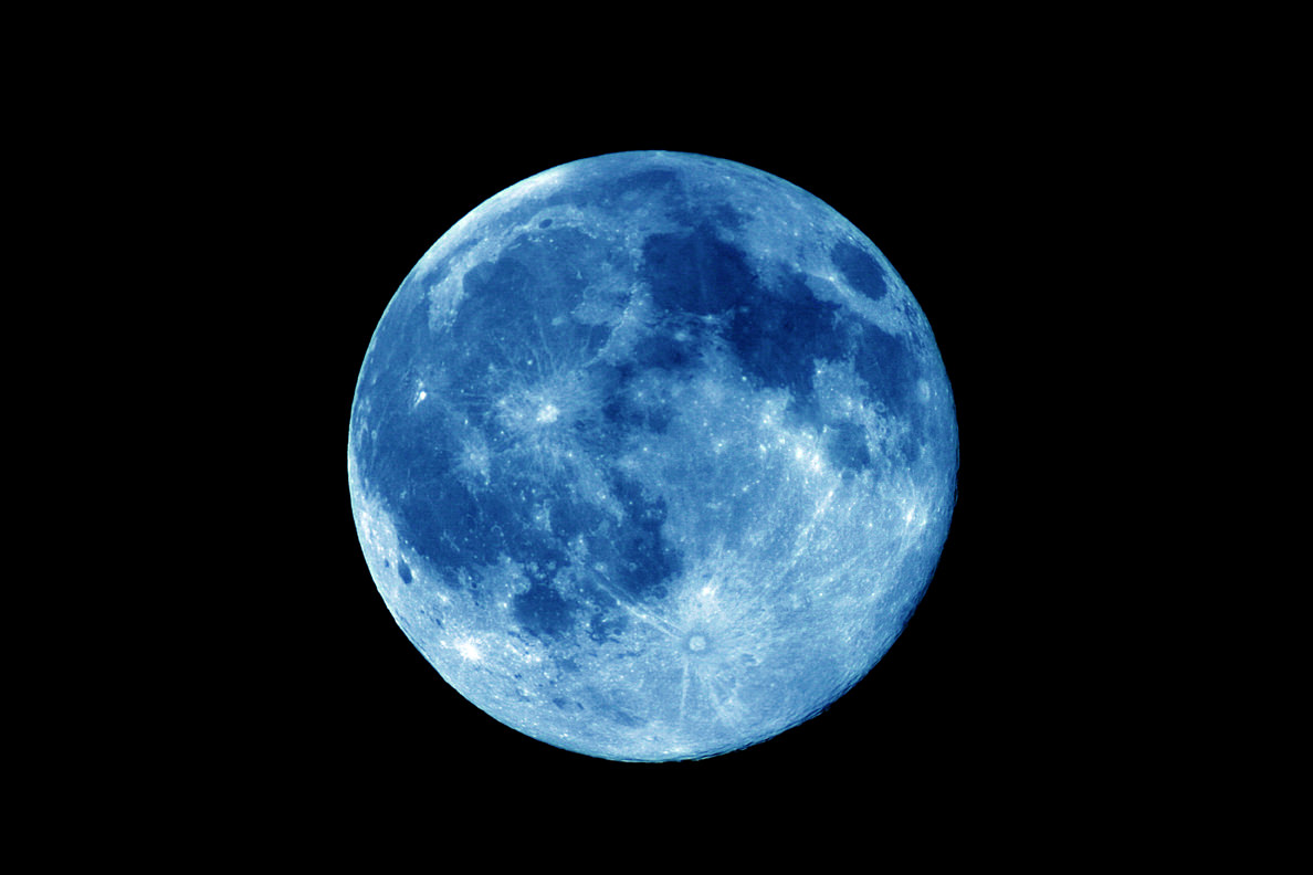 História Lua azul (Dakaretai Otoko espacial de helloween