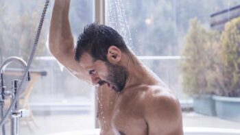 Só essas 3 partes do corpo precisam de sabonete todos os dias