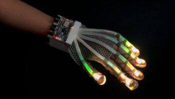 Essa luva pode fazer com que você toque objetos em realidade virtual