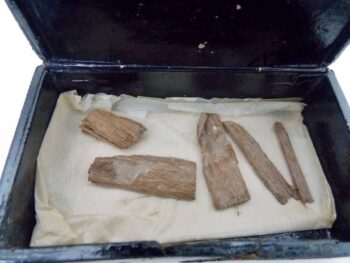 Artefato egípcio é encontrado em caixa de charutos na Escócia