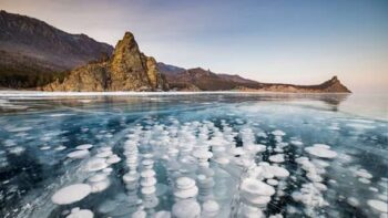 Por que os cientistas implantaram um telescópio gigante sob o Lago Baikal?