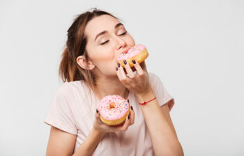 Como controlar a vontade de comer doce?