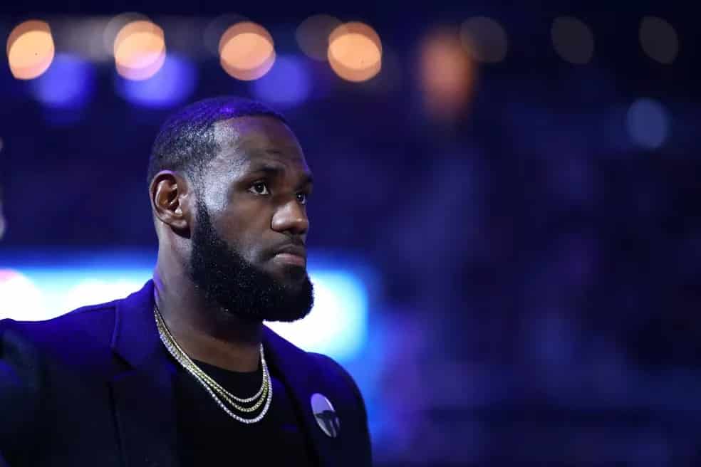 LeBron James se torna primeiro jogador de basquete em atividade na lista de  bilionários da Forbes