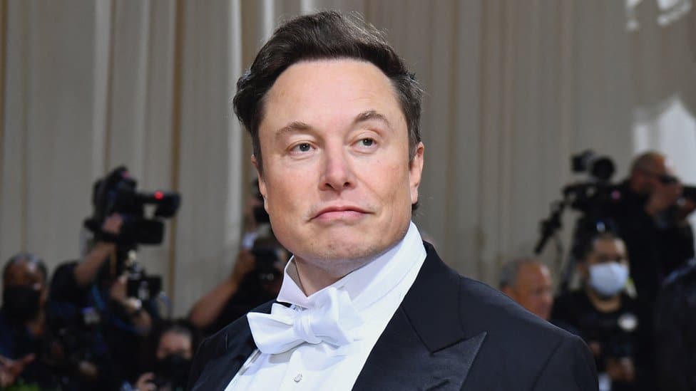 Conheça o X, o "superapp" que Elon Musk deseja criar se comprar o Twitter